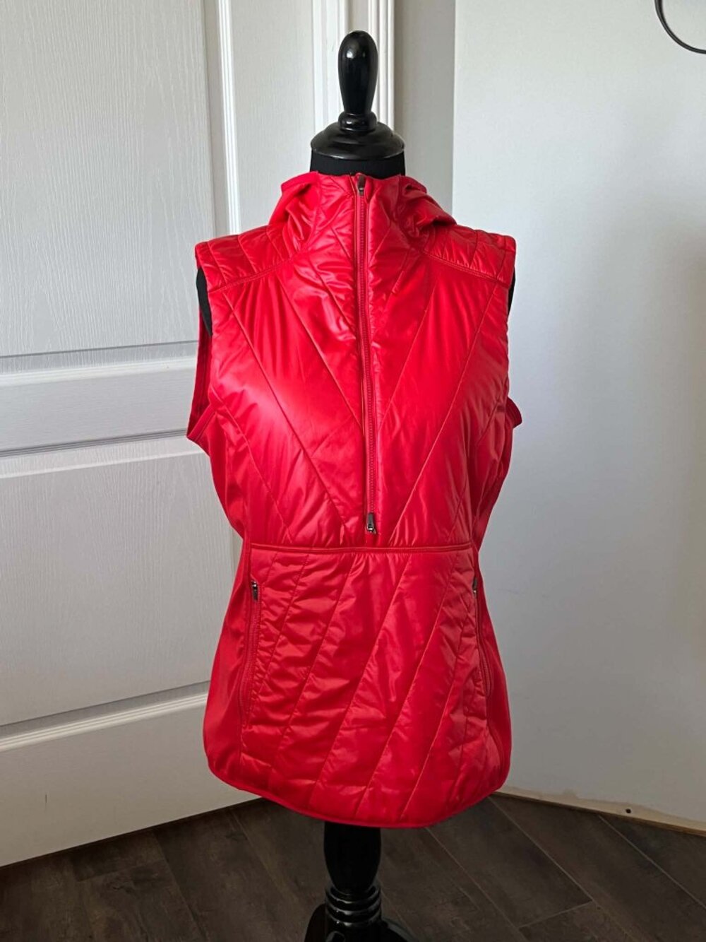New Balance Women's Quilted Heat Hybrid Vest size Medium